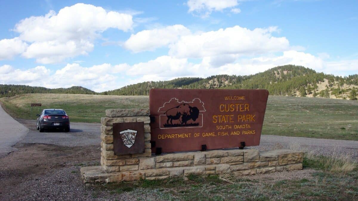 Custer state park welcome sign
